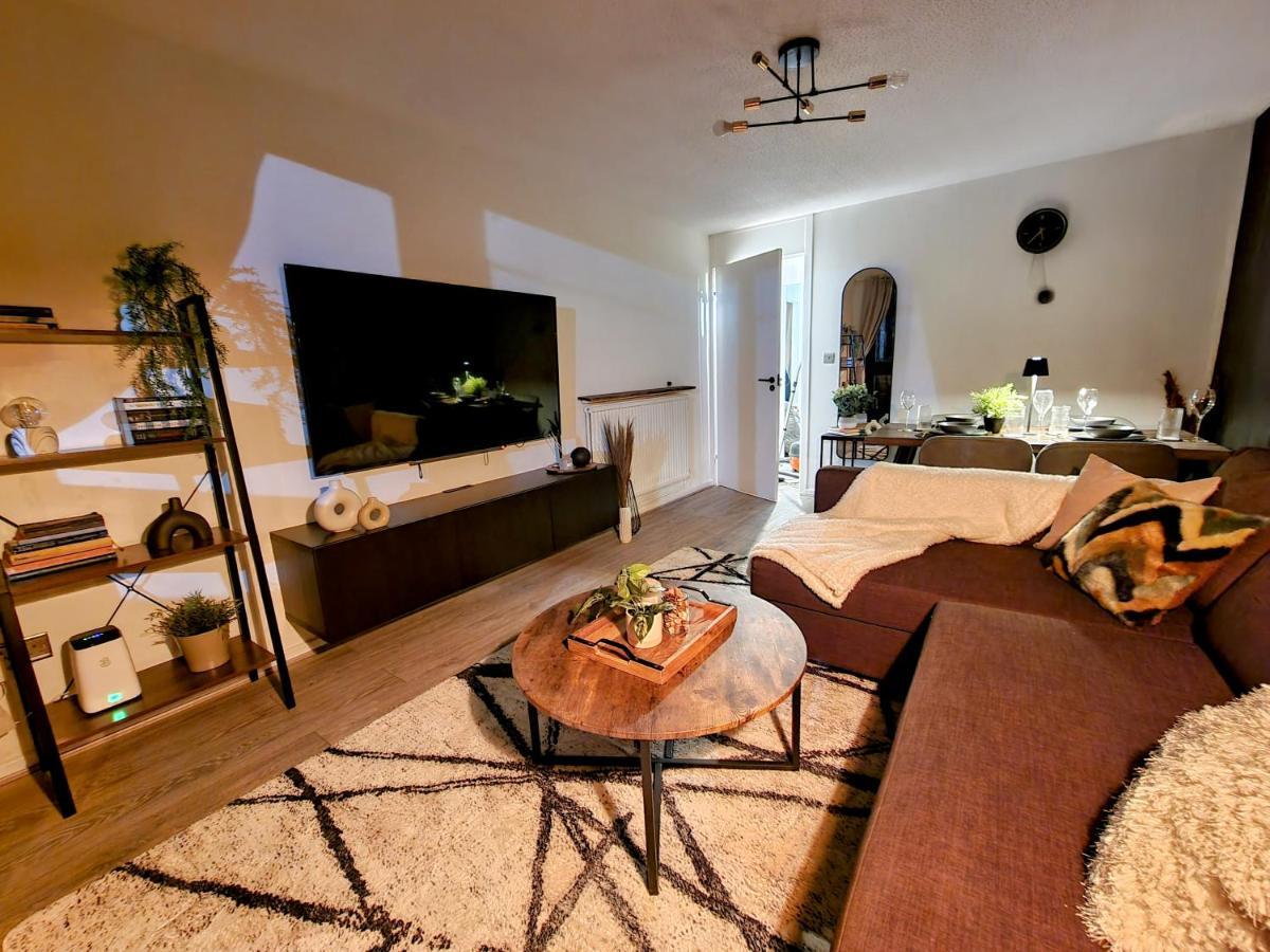 לונדון Spacious And Modern Flat In Archway מראה חיצוני תמונה