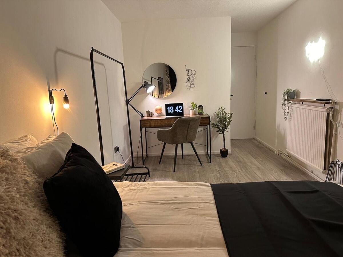 לונדון Spacious And Modern Flat In Archway מראה חיצוני תמונה
