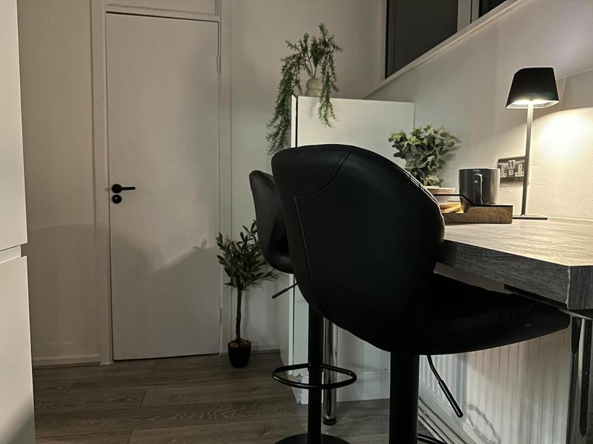 לונדון Spacious And Modern Flat In Archway מראה חיצוני תמונה
