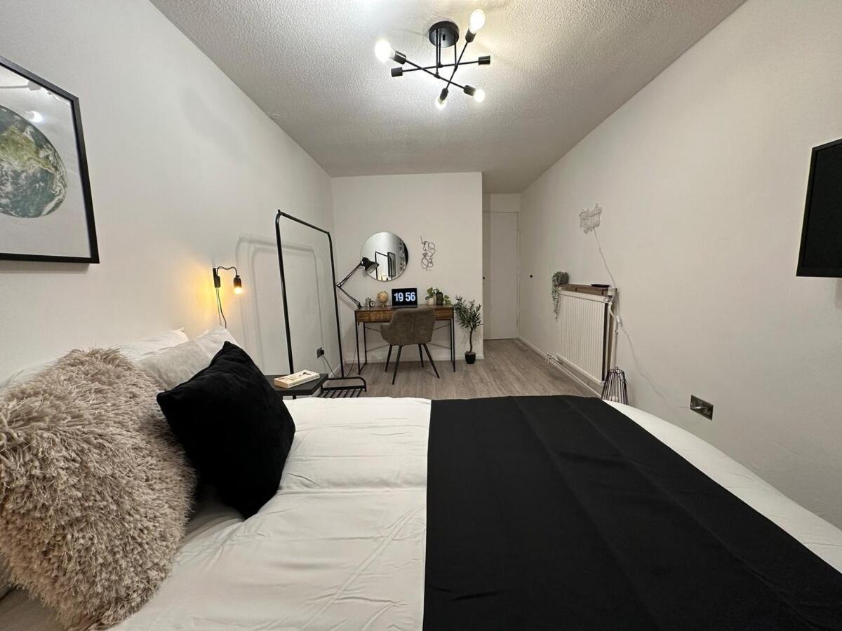 לונדון Spacious And Modern Flat In Archway מראה חיצוני תמונה