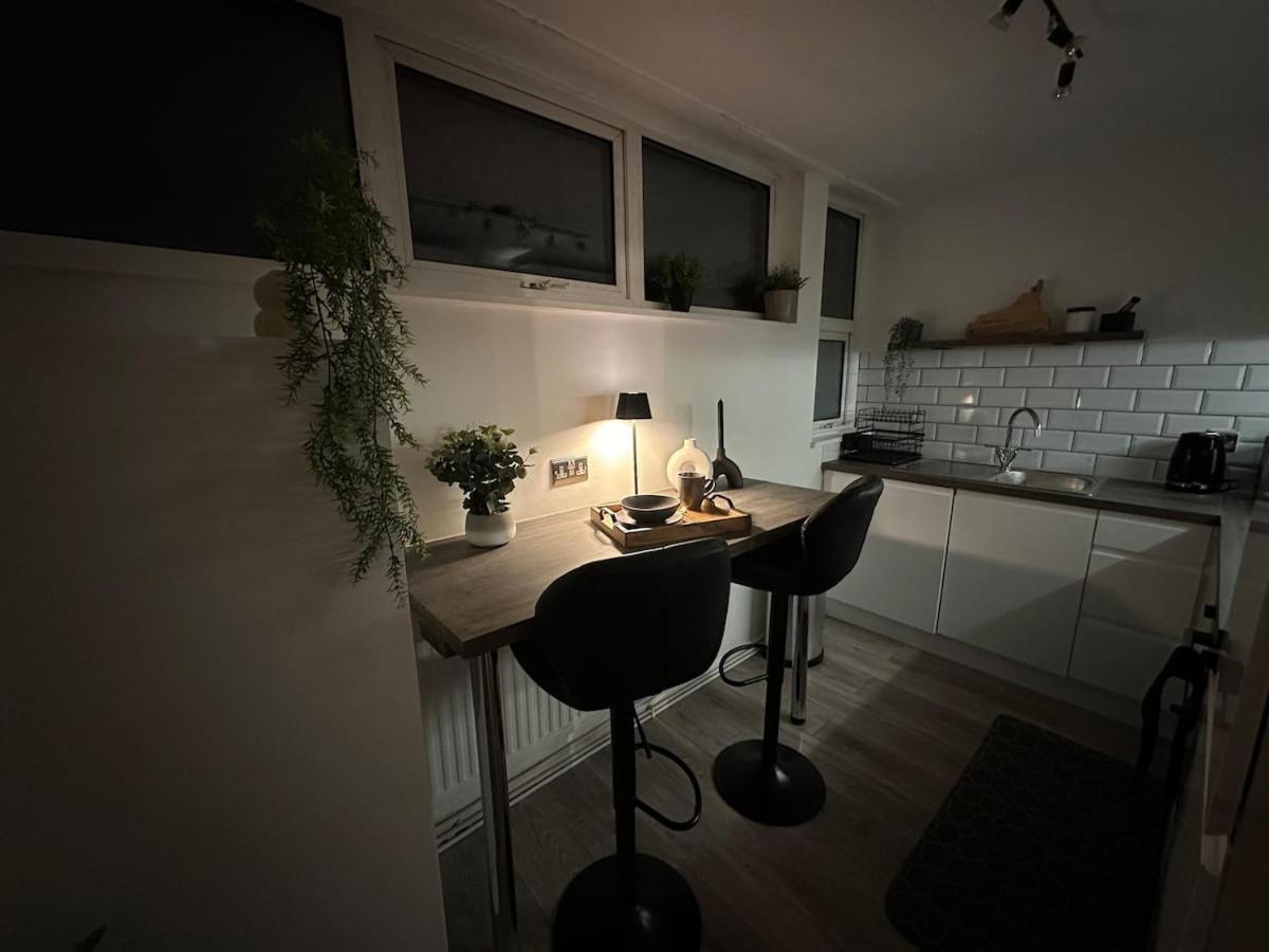 לונדון Spacious And Modern Flat In Archway מראה חיצוני תמונה